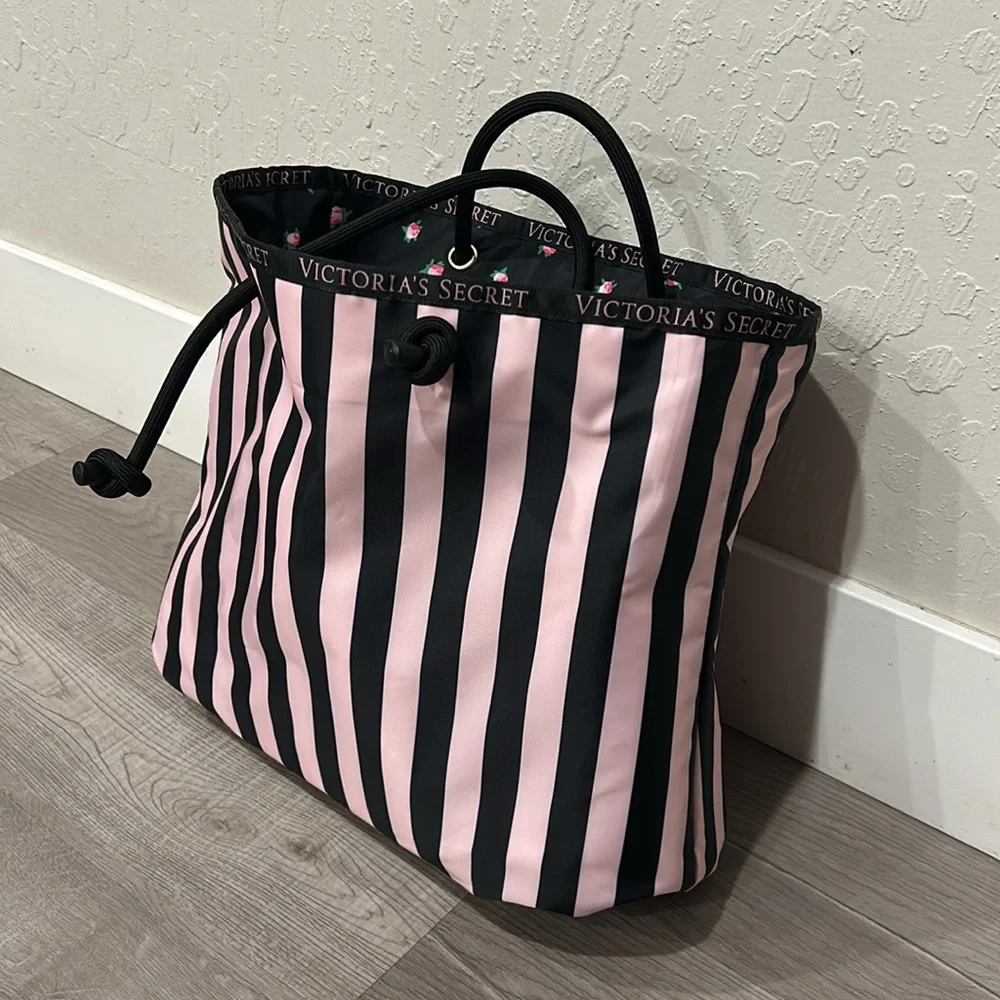 VICTORIA SECRET | Women’s Reversible Tote